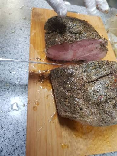수비드 돼지 목살 — 온도별 완전 정복 (스테이크부터 보쌈까지)